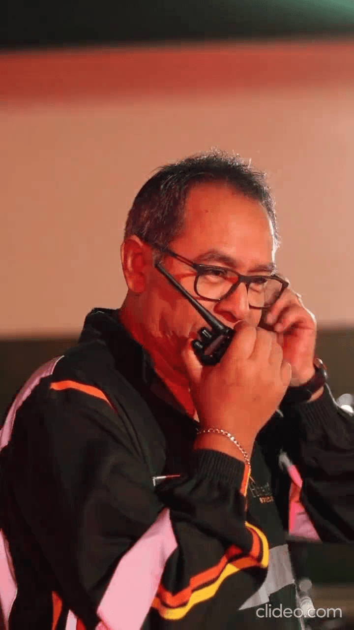 Capa do vídeo da equipe da Humana´s realizando cobertura em evento esportivo