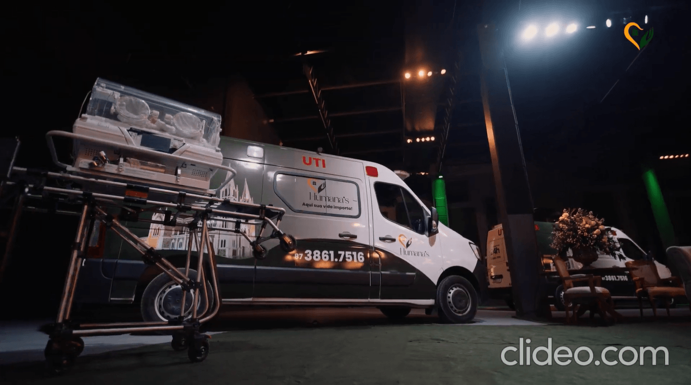 Capa 12 anos Humana's